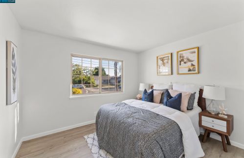2342 Panoramic Dr, Concord CA  94520-1319 exterior