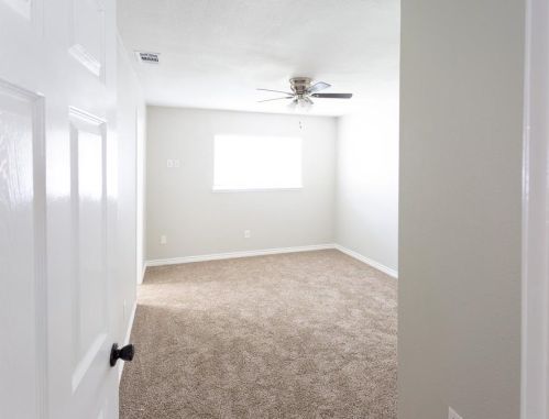 5413 Laredo Ln, Garland TX 75043-3602 exterior