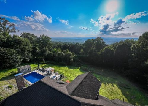 43 Upper Downs Dr, Killingly CT  06239-3220 exterior