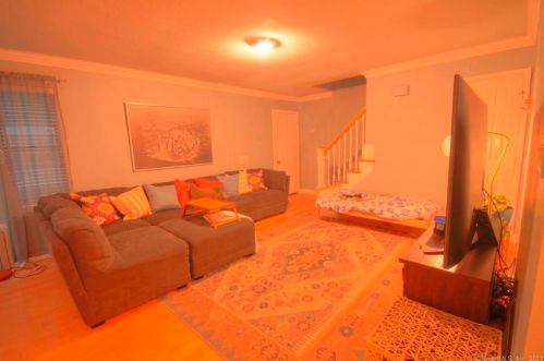 15 Country Walk, Huntington, CT 06484-5327