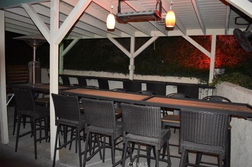 5092 Myrtle Ave, Riverside CA  92506-1423 exterior