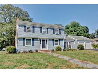 29 Broadview Dr, Barrington, RI 02806-4042