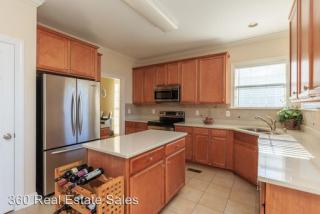 10 Blue Pine Dr, Spring Lake NC  28390-9176 exterior