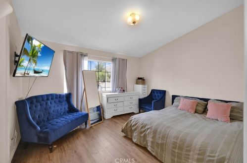 1527 Prestwick Dr, Riverside CA  92507-8448 exterior