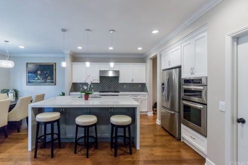 81 Navigator, Irvine, CA 92620-3526