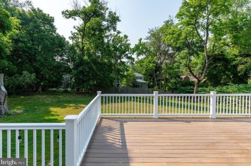 524 Princeton Kingston Rd, Princeton NJ  08540-4059 exterior
