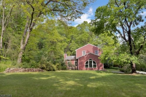137 Selma Blvd, Dover, NJ 07869-3417