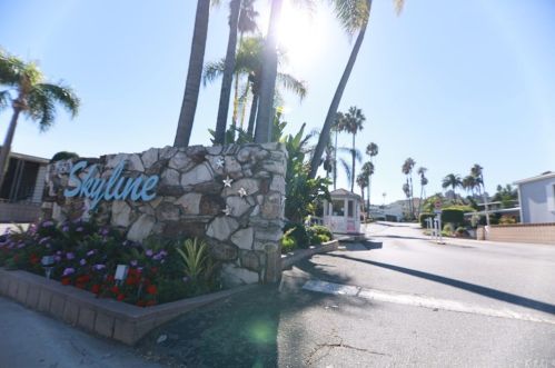 2550 Pacific Coast Hwy, Torrance CA  90505-7045 exterior