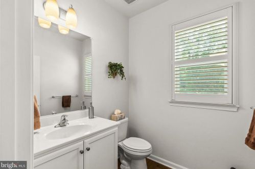 353 Marina Ave, Aberdeen MD  21001-4204 exterior