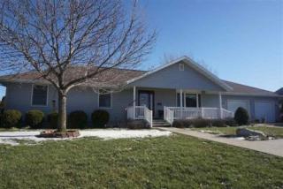 16 Westminster Dr, Lincoln, IL 62656-5432