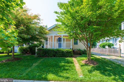 610 25th St, Arlington, VA 22202-2530