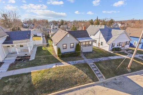720 Hickory St, Lemont, IL 60439-4205