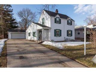 1916 Midway Dr, Rockford, IL 61103-2915