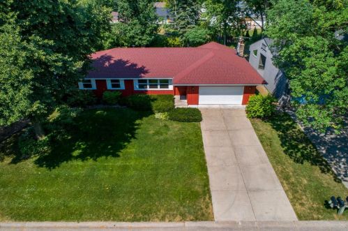1520 21st Ave, Saint Paul MN  55112-5536 exterior
