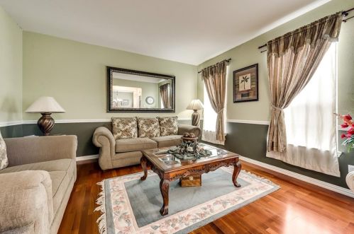 4519 Grantham Dr, Garland TX  75043-7261 exterior