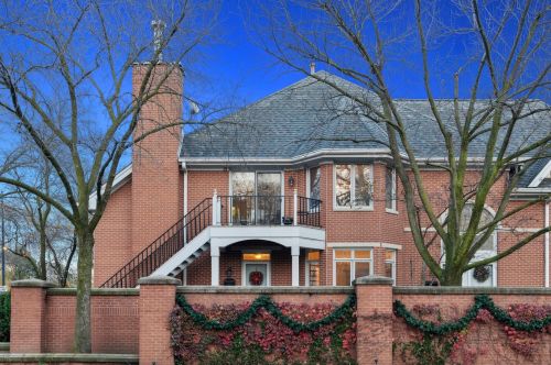 4236 Harrington Ln, Chicago, IL 60646-6037