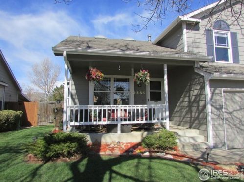 2455 Hampshire Sq, Fort Collins CO  80526-5839 exterior