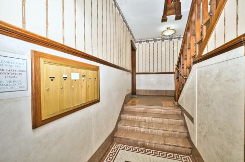 116 East Ave, Oak Park, IL 60302-2990