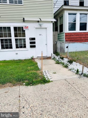 522 Indiana Ave, Atlantic City, NJ 08401-2106
