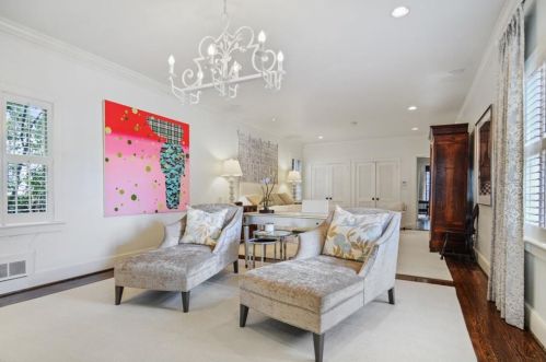 525 Mnr Rdg Dr, Atlanta GA  30305-3512 exterior