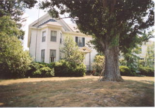 11 Hales Point Rd, Farnham, VA 22460-2106