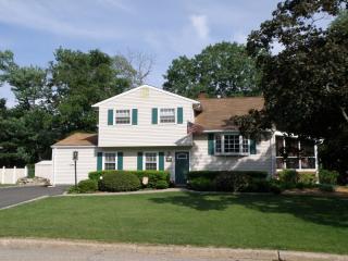 11 Maryann Ter, Stanhope, NJ 07874-2707