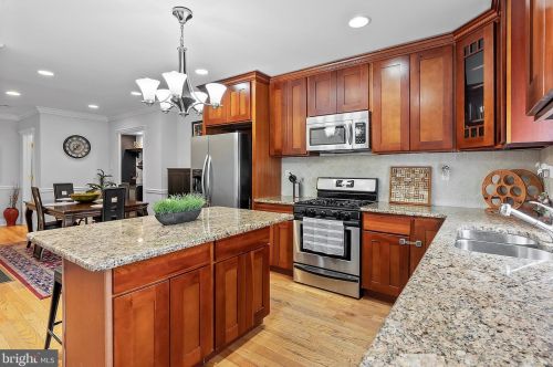 1019 19 St, Philadelphia PA  19146-2938 exterior