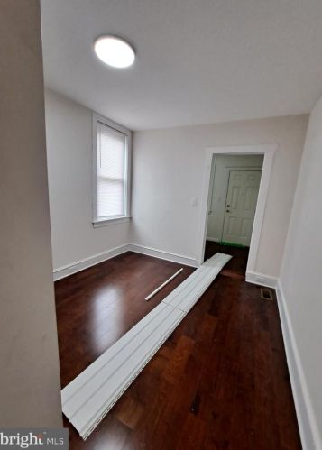 613 Front St, Camden NJ  08102-2129 exterior