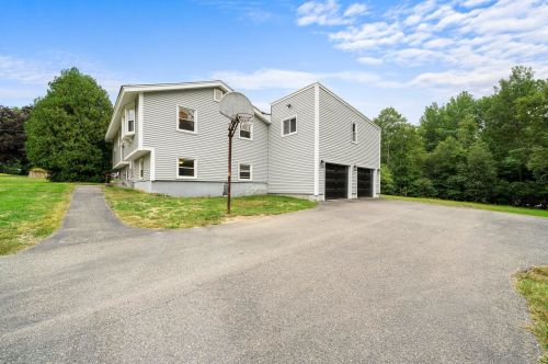 25 Mount Vernon Dr, Pelham, NH 03076-2351