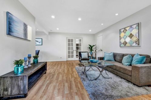 279 Streamwood, Irvine CA  92620-1944 exterior