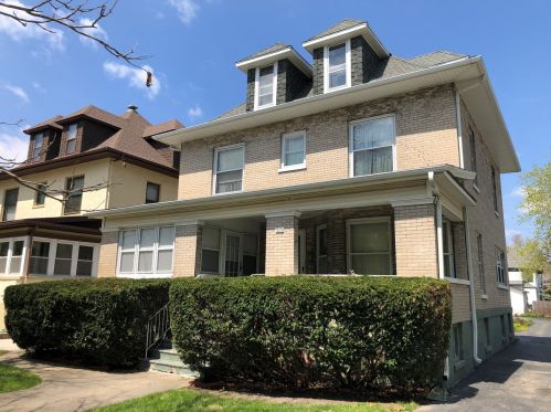 709 Campbell St, Joliet, IL 60435-6907