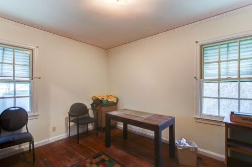 1487 Mercer Ave, Atlanta GA  30337-1515 exterior