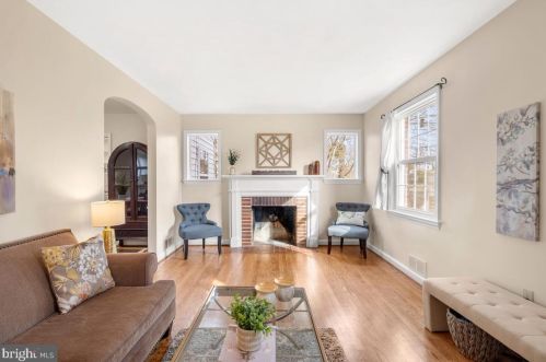 1626 Oakview Dr, Silver Spring MD 20903-2243 exterior