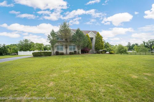 5 Whispering Grove Blvd, Jackson Twp, NJ 08527-4277