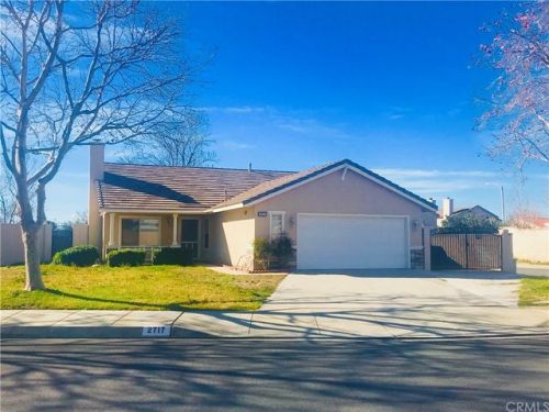 2717 Via Lindo Dr, Rialto, CA 92377-3578
