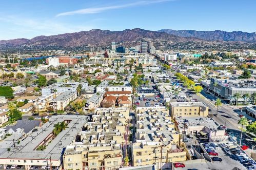 116 Maple St, Glendale CA  91205-0021 exterior