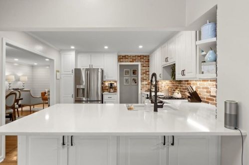 2122 Belvedere Dr, Atlanta GA  30318-1704 exterior