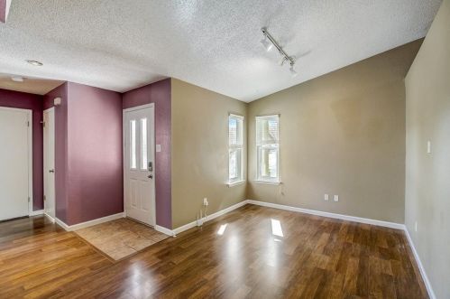 4000 Cortina Dr, Austin TX  78749-4924 exterior