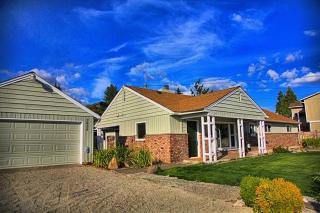 2824 Benson Rd, Seattle, WA 98055-5104