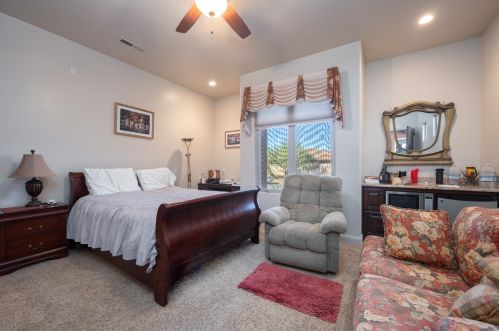 90 Brokenstone Trl, Kayenta UT 84738-6575 exterior