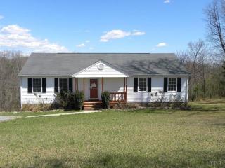 3072 Crockett Rd, Forest, VA 24551-3360