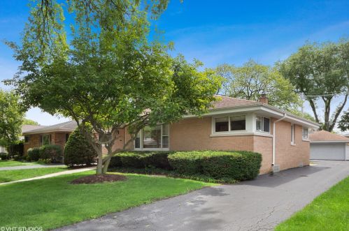 800 Swain Ave, Elmhurst, IL 60126-4735