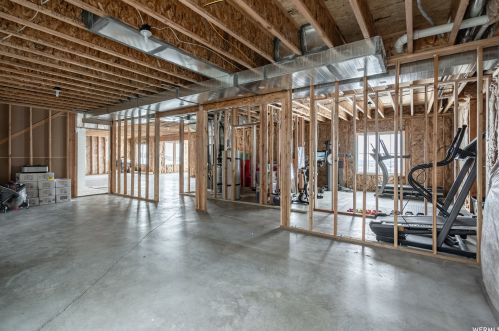 379 Sarah St, Providence UT 84332-9637 exterior