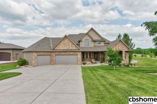 11769 175th Cir, Bennington, NE 68007-5712