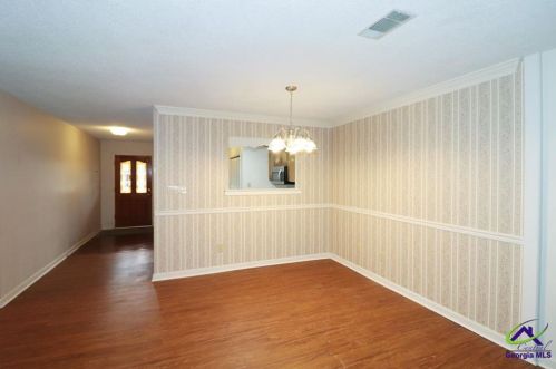 110 Williamsburg Ave, Warner Robins GA  31088-5662 exterior
