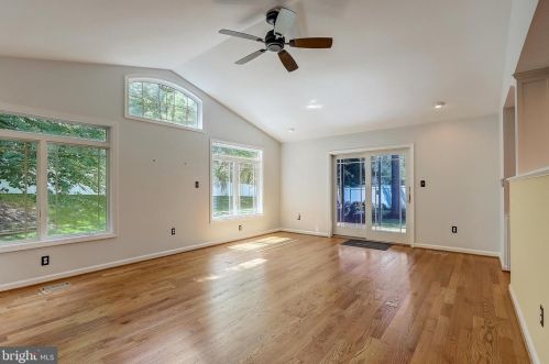5724 Brothers Partnership Ct, Columbia MD  21045-2601 exterior