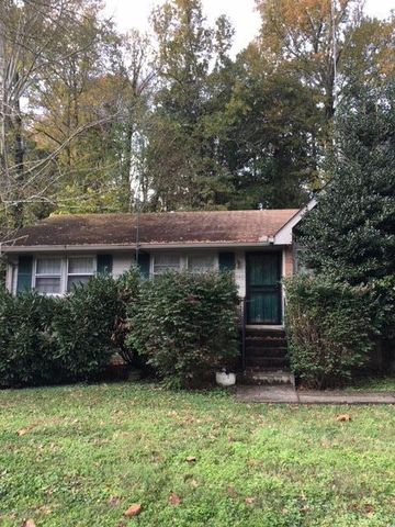 640 Mercer Dr, Hermitage, TN 37076-2313