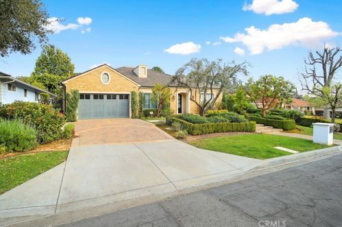 1716 Alta Oaks Dr, Arcadia CA  91006-1701 exterior