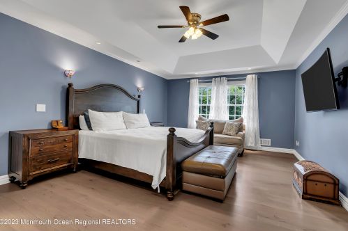 23 Oxford Dr, Tinton Falls NJ 07712-3265 exterior