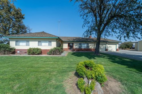 9506 Bradbury Rd, Turlock, CA 95380-9332